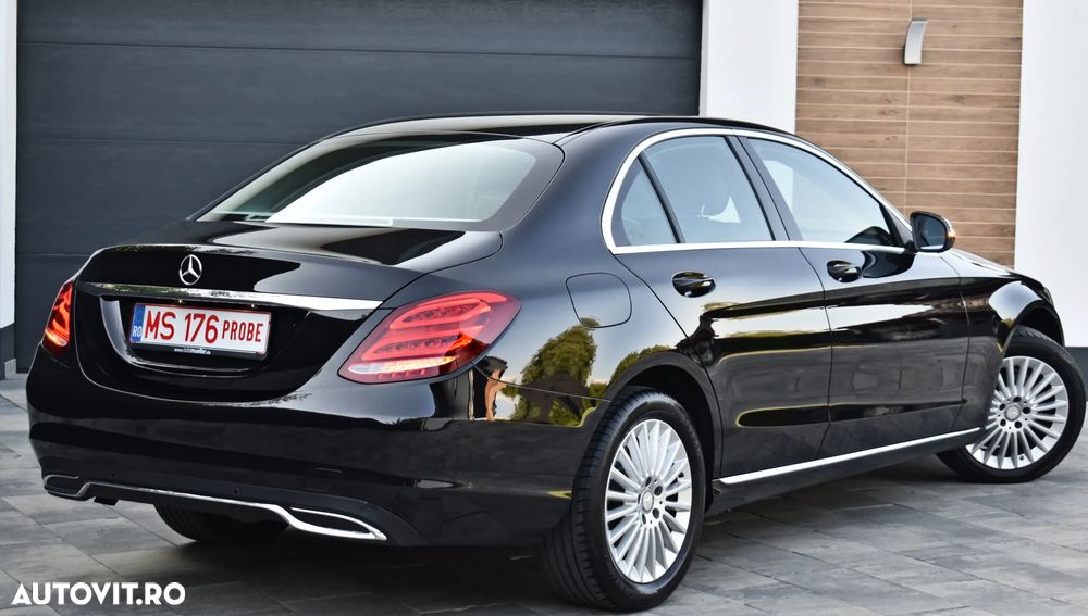 Mercedes-Benz C - 4