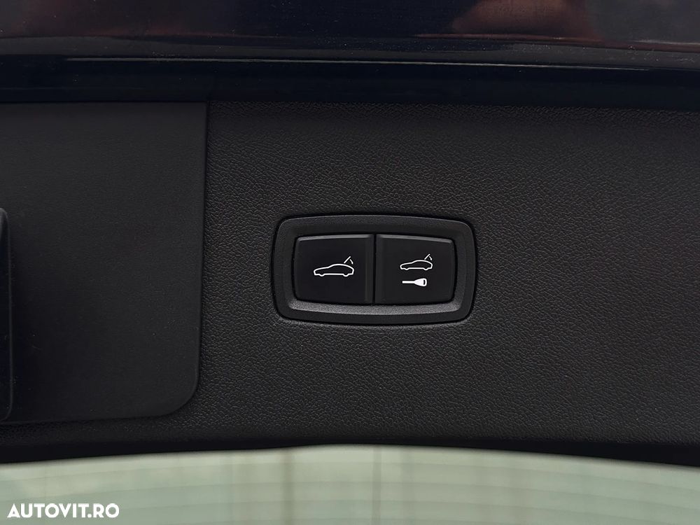 Porsche Cayenne Tiptronic S Platinum Edition - 40