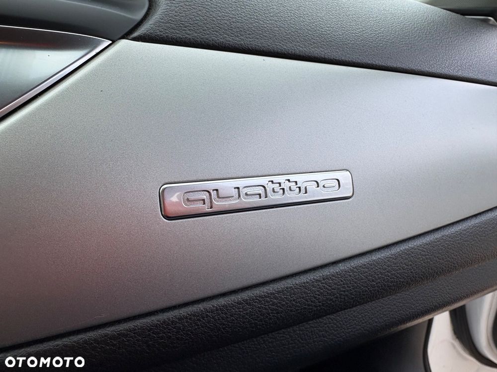 Audi A6 Avant 3.0 TDI DPF quattro tiptronic sport selection - 33