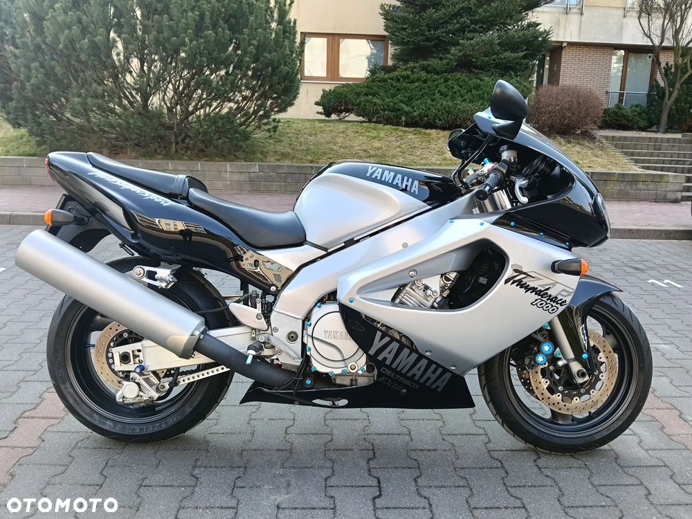 Yamaha Thunderace - 6