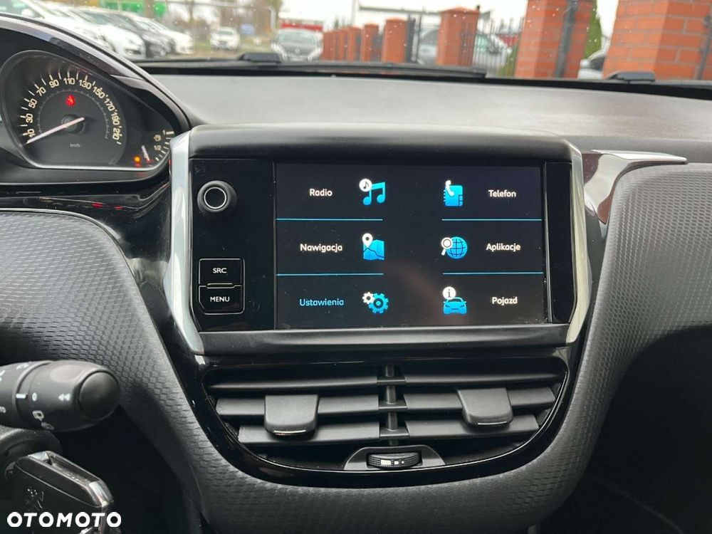 Peugeot 2008 PureTech 82 Signature - 11