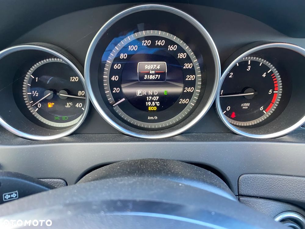 Mercedes-Benz Klasa C 220 CDI 7G-TRONIC Avantgarde Edition - 14