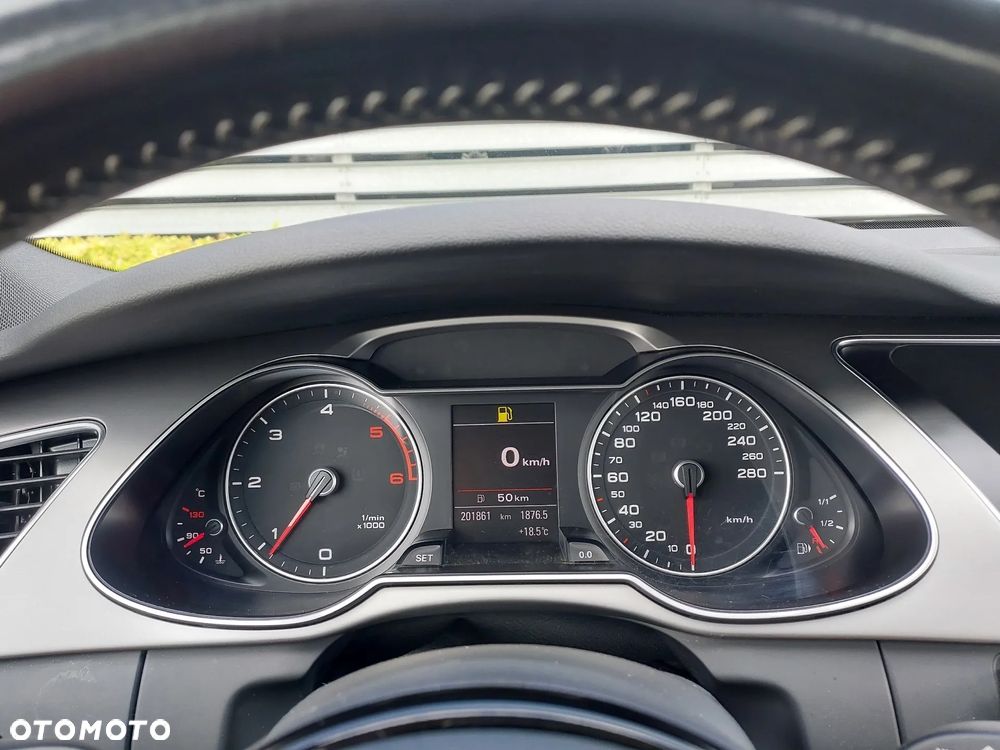 Audi A4 Avant 2.0 TDI DPF quattro S line Sportpaket - 35