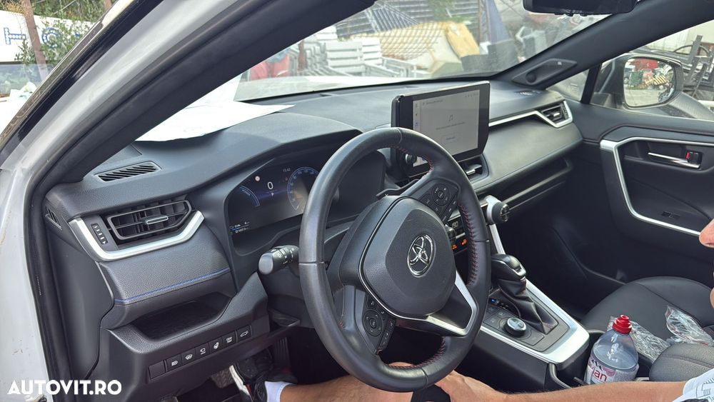 Toyota RAV4 2.5 PHEV VVT-iE 4x4 Style Bi-Tone - 4