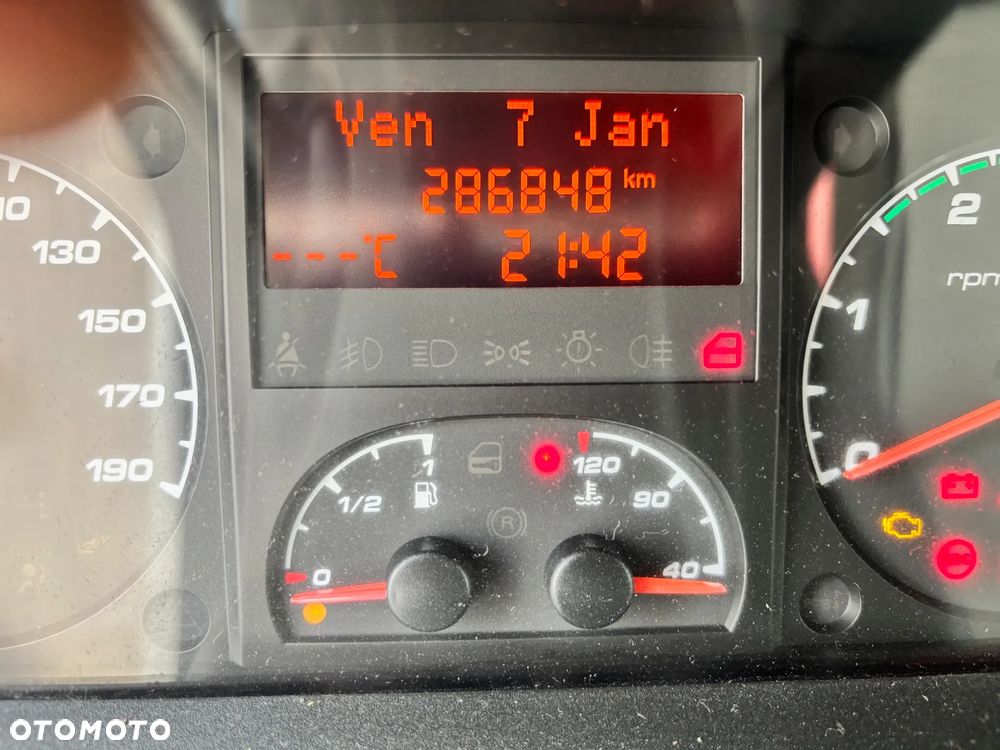 Iveco IVECO DAILY KILKA SZTUK 35C13,35C14,35C15 35C17 NOWA ZABUDOWA WYWROT KIPER FAKTURA VAT - 9