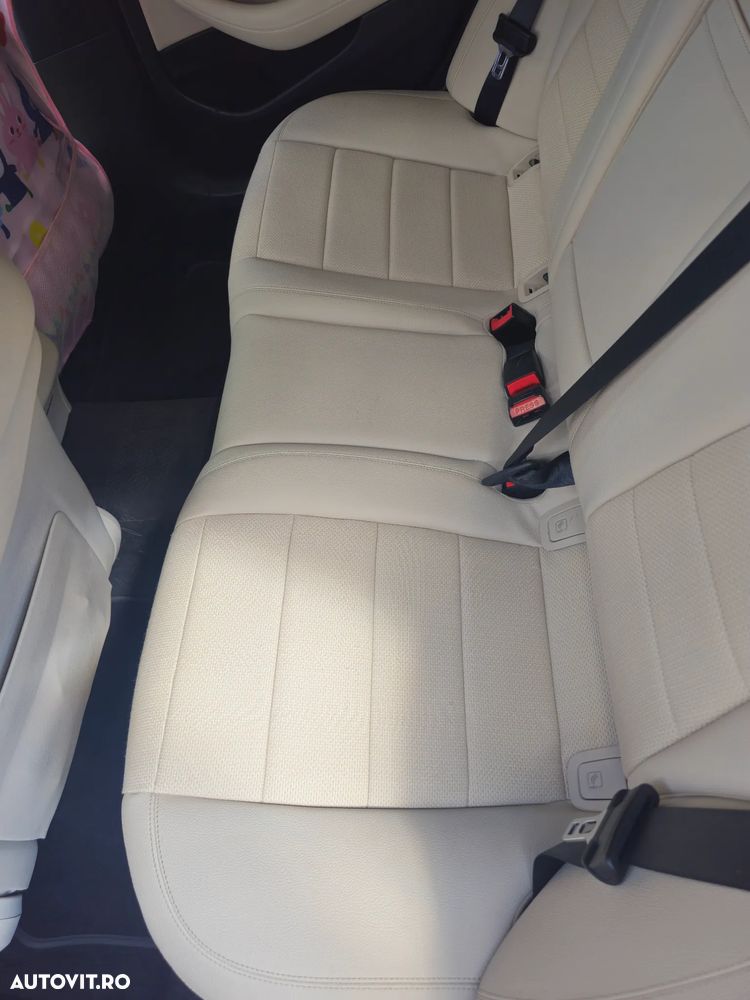 Mercedes-Benz E - 11