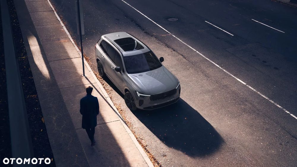 Volvo XC 90 T8 AWD Plug-In Hybrid Ultra Black Edition 7os - 3