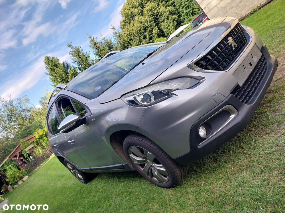 Peugeot 2008 1.2 Pure Tech Active S&S - 10