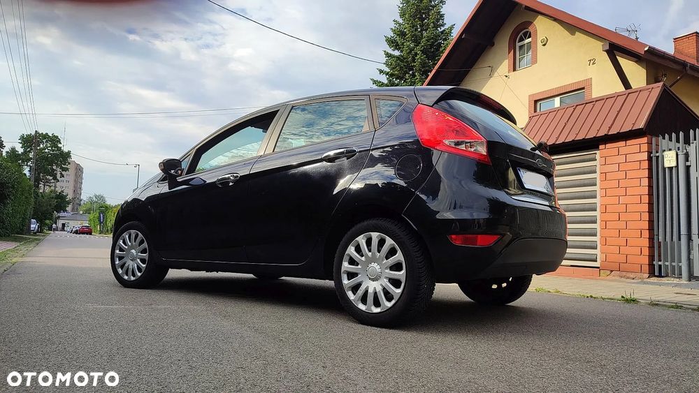 Ford Fiesta 1.25 Champions Edition - 9