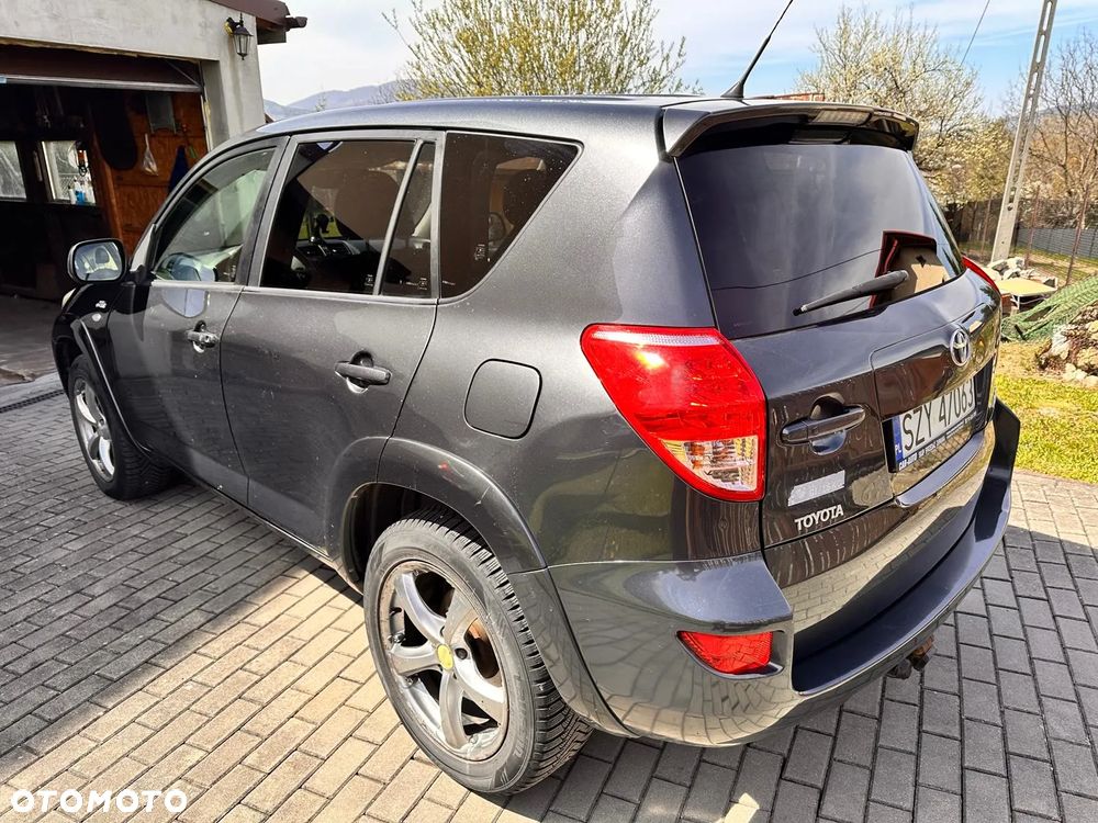 Toyota RAV4 2.2 D-4D X - 4