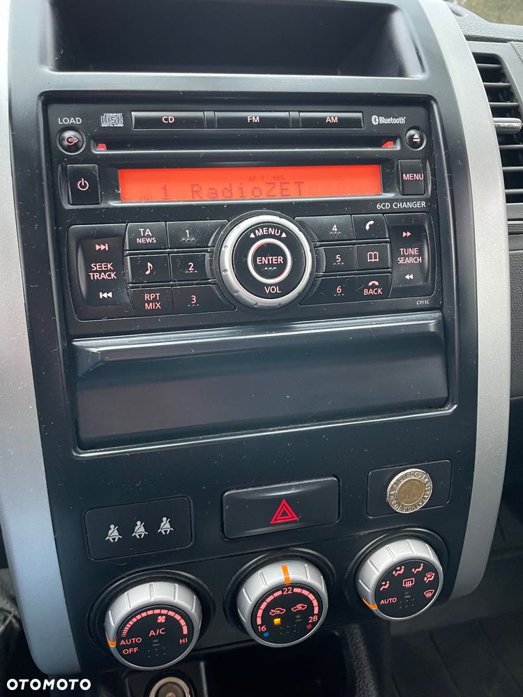 Nissan X-Trail 2.0 dCi 4x4 DPF Automatik SE - 24