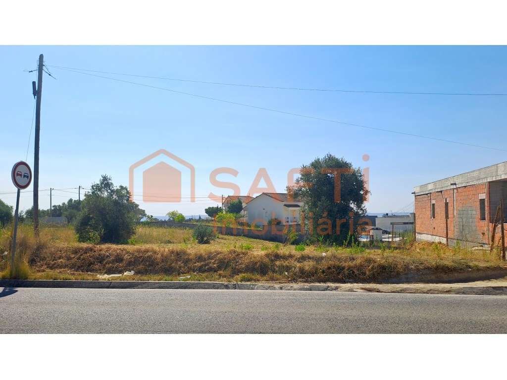 Lote de terreno para construção na Brogueira - Vista 2