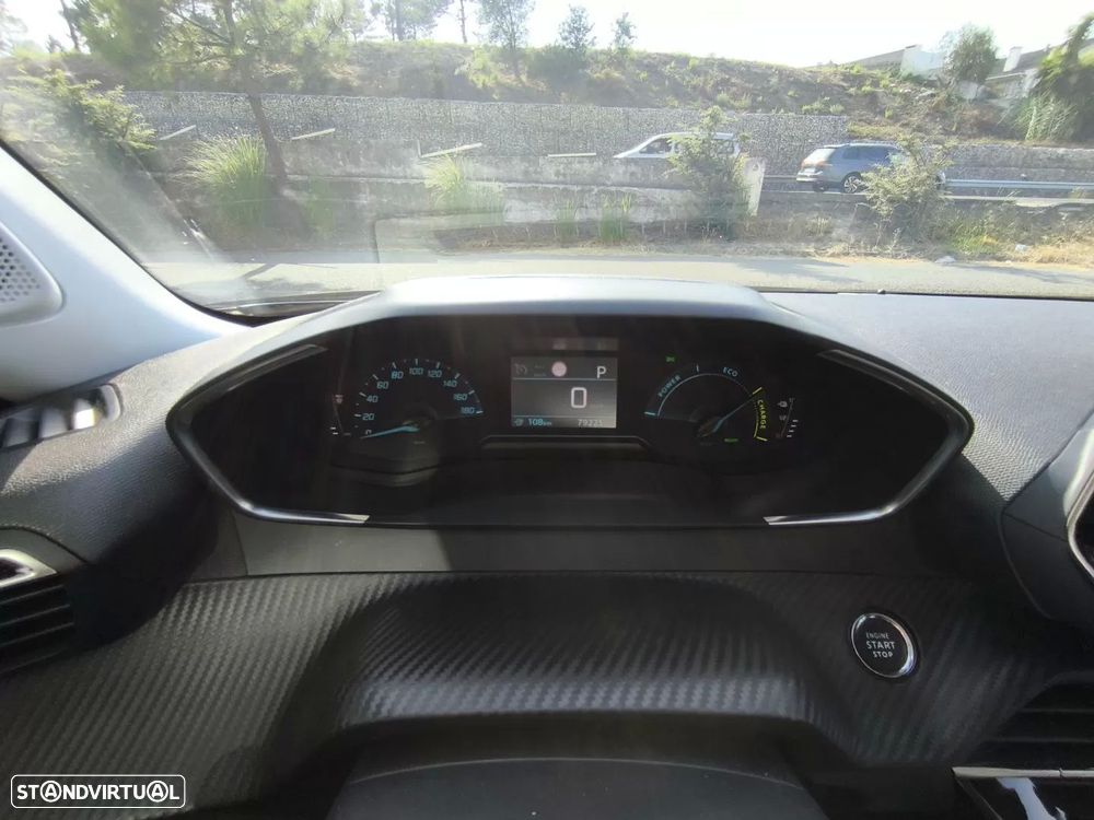 Peugeot e-2008 50 kWh Style - 9