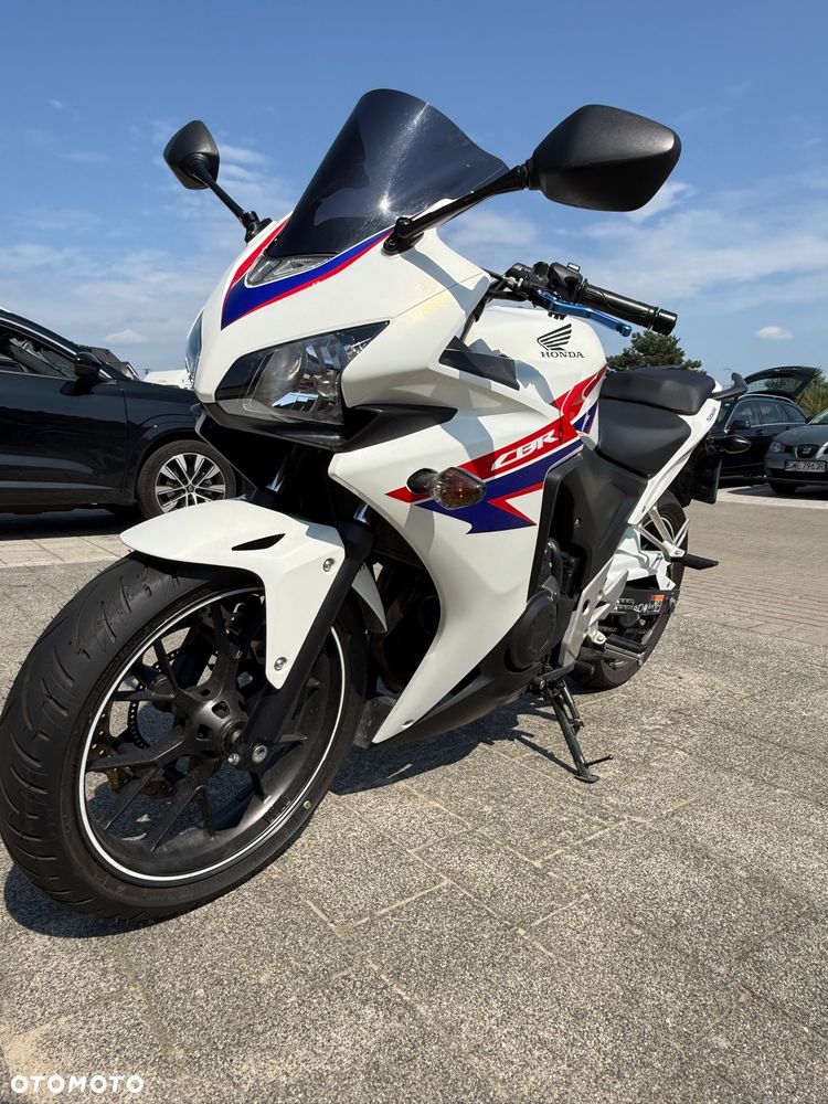 Honda CBR - 1