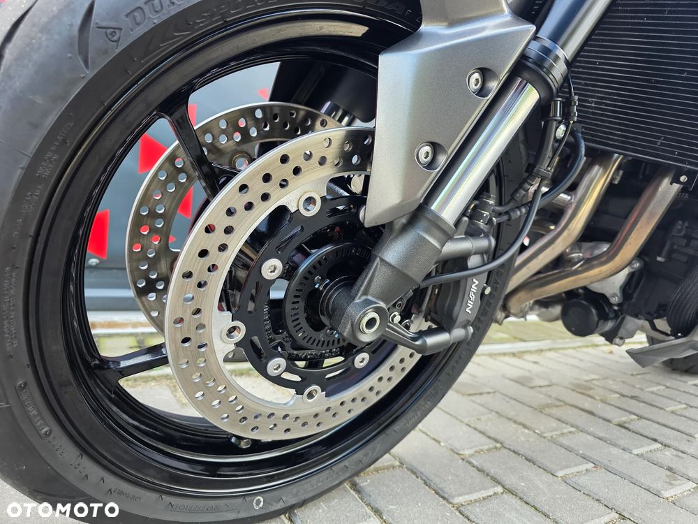 Kawasaki Z 900 - 15