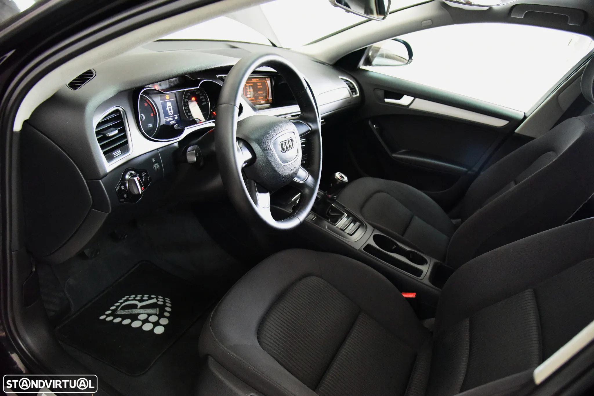Audi A4 2.0 TDI exclusive - 10