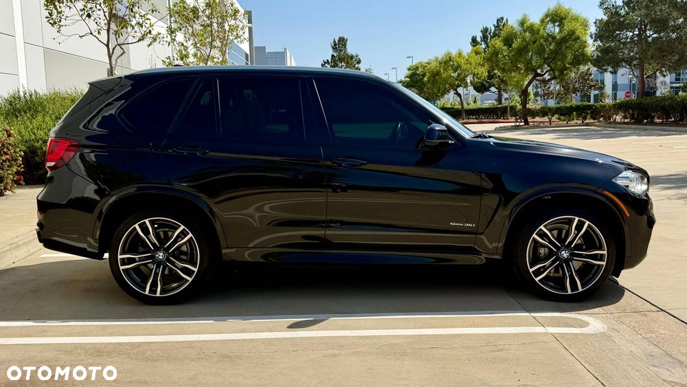 BMW X5 xDrive35i M Sport Edition - 7