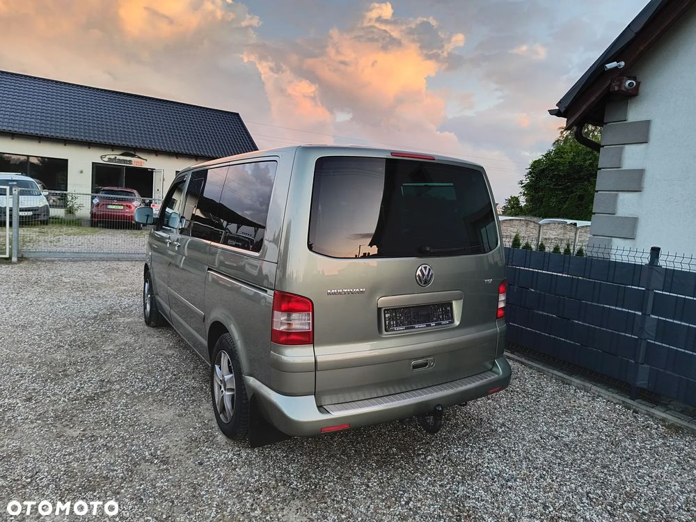 Volkswagen Transporter - 12