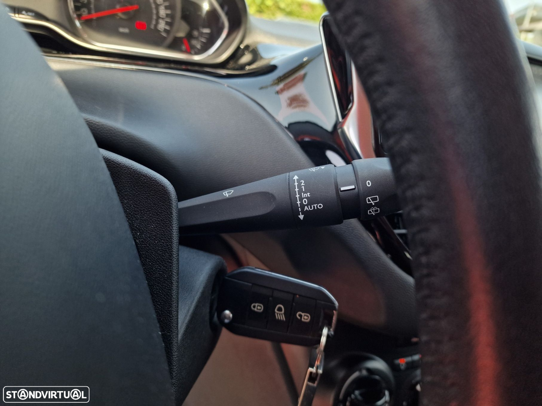 Peugeot 208 1.2 VTi Access - 18