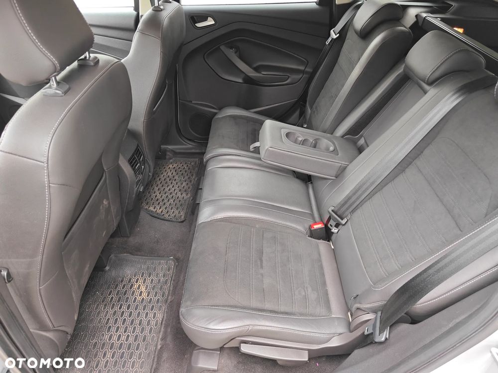 Ford Kuga 1.5 EcoBoost 4WD Titanium - 9