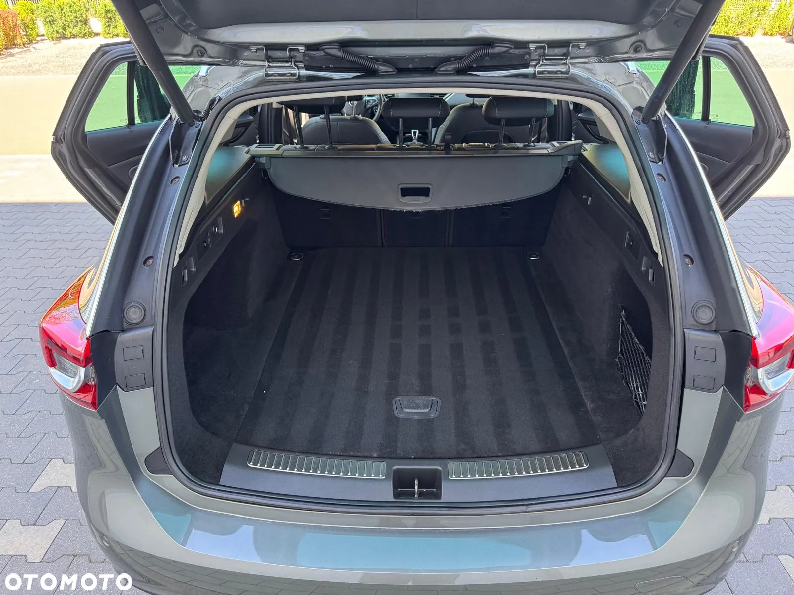Opel Insignia CT 2.0 CDTI Exclusive S&S - 19