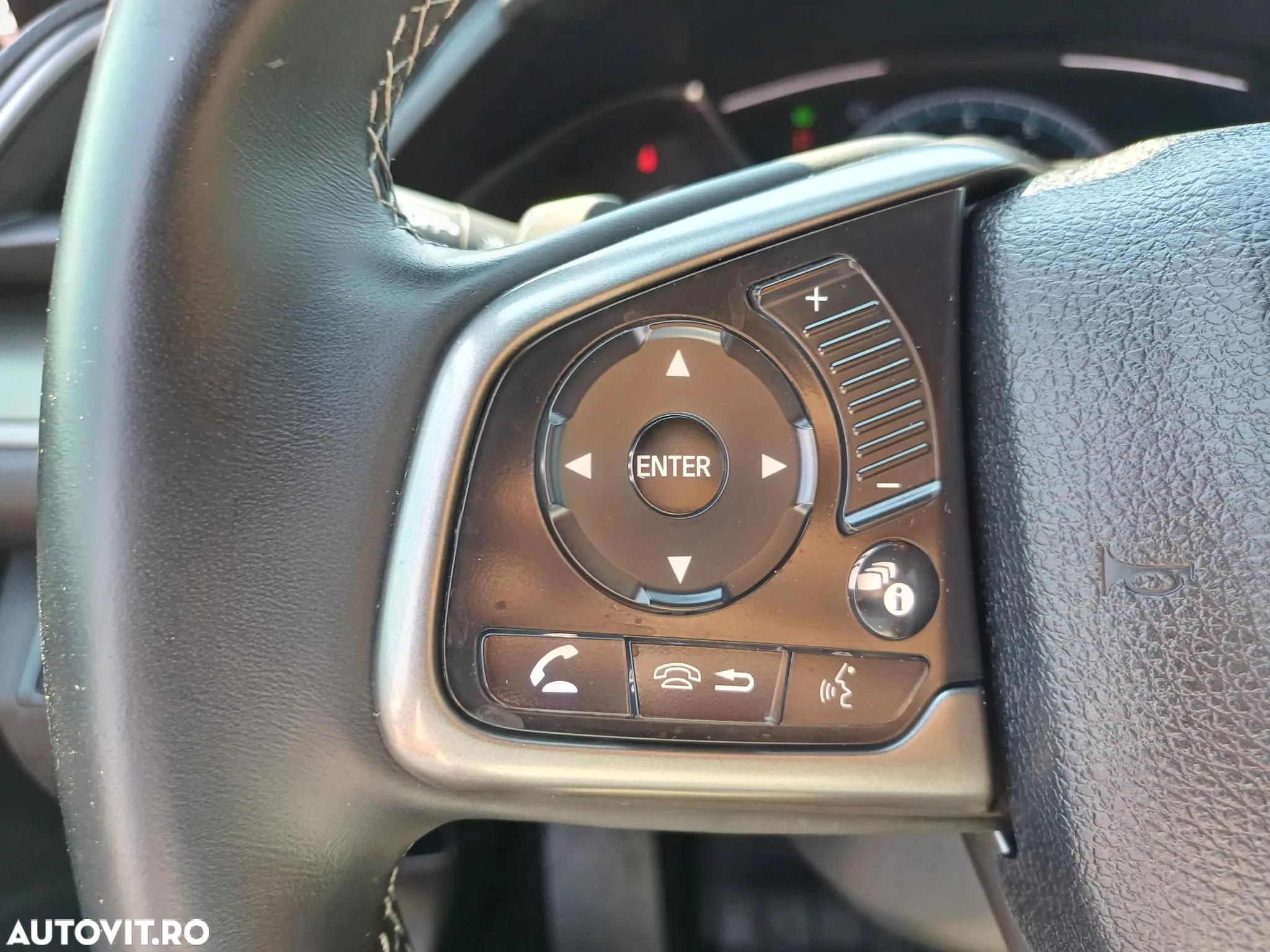 Honda Civic 1.5 VTEC Turbo CVT Prestige - 22