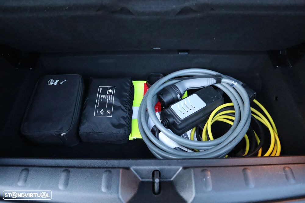 MINI 3 Portas Cooper SE - 14