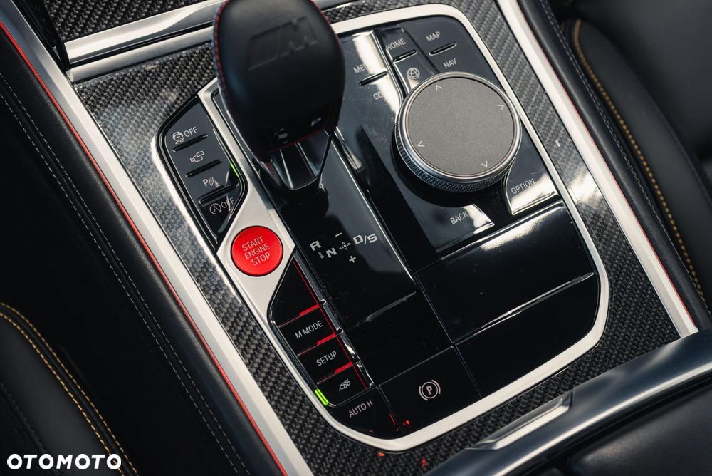 BMW M8 Competition - 24