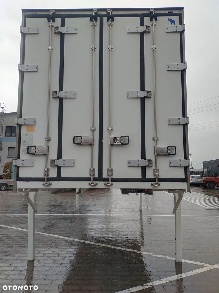 Schmitz Cargobull Izoterma BDF SCHMITZ 17r wysokość w środku 255 cm - 6