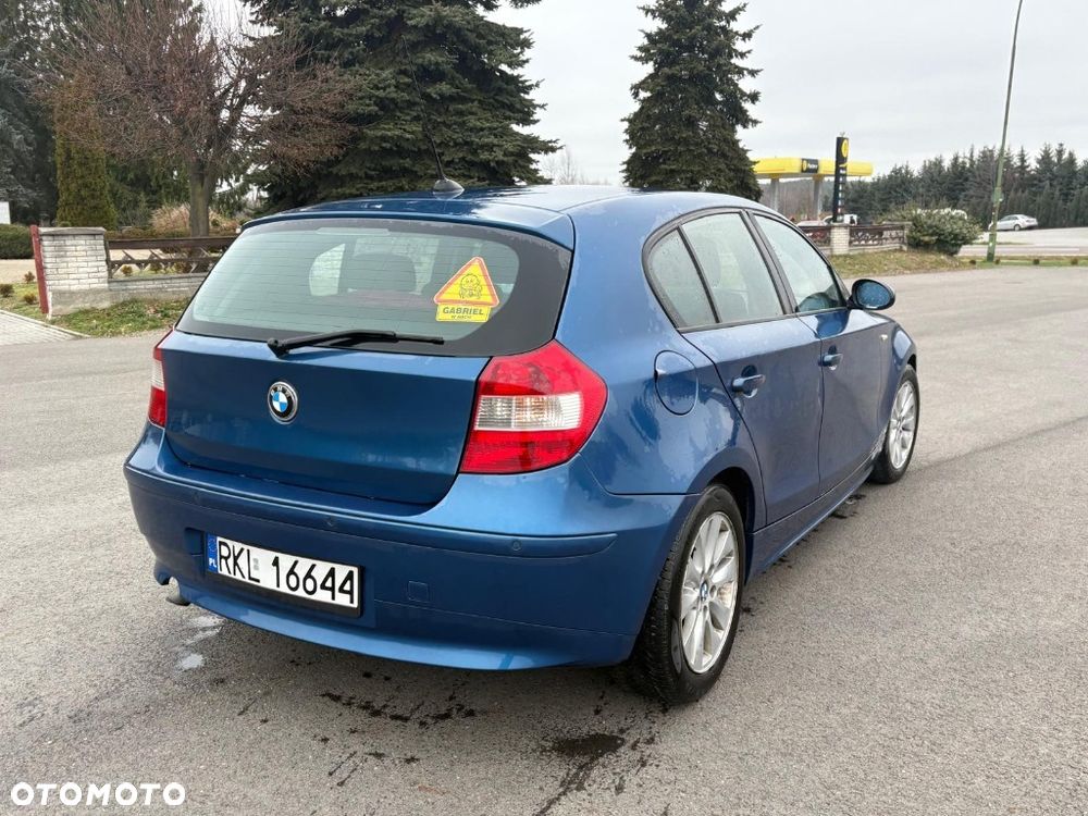 BMW Seria 1 118d DPF - 11