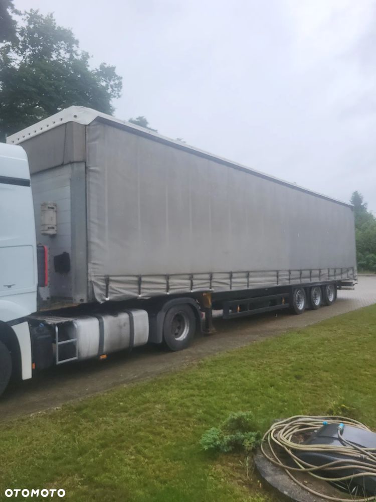 Schmitz Cargobull Mega Varios - 4