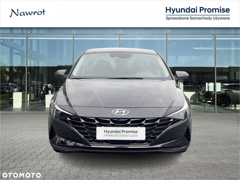 Hyundai Elantra - 8