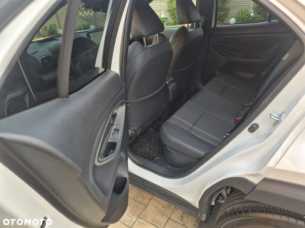 Toyota Yaris Cross - 12