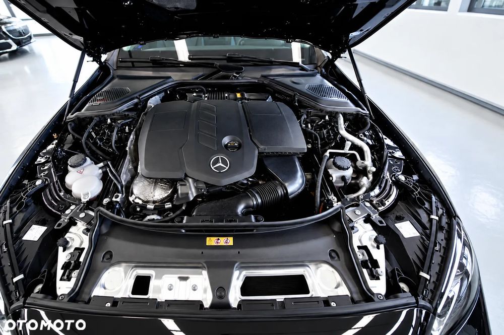 Mercedes-Benz Klasa E 220 d mHEV Avantgarde 9G-Tronic - 17