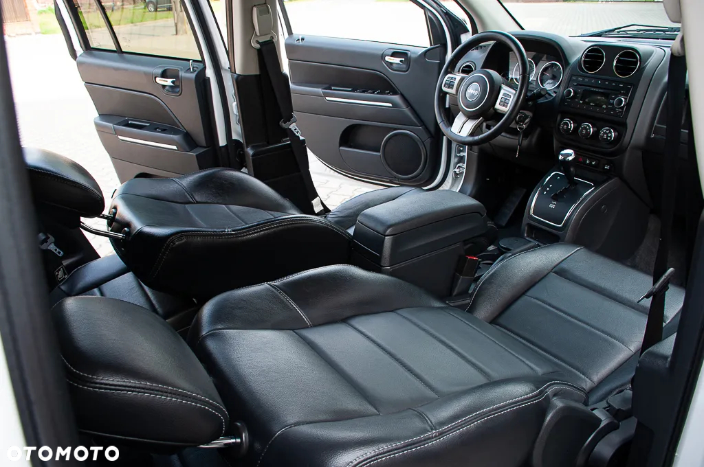 Jeep Compass 2.4I 4x4 Automatik Limited - 36