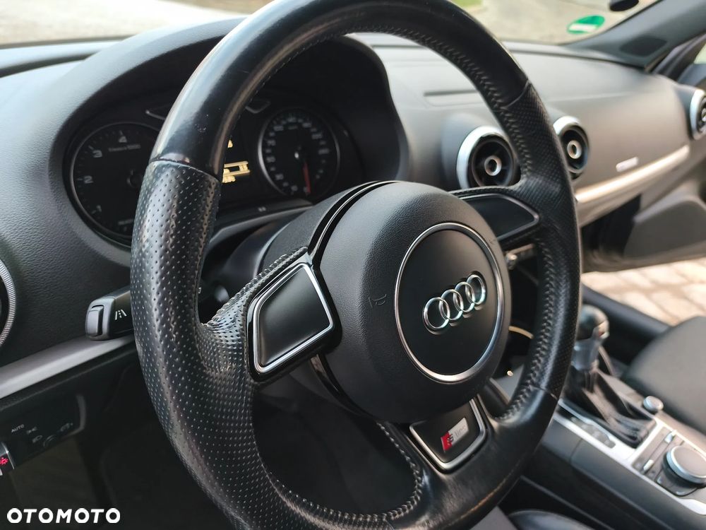 Audi A3 Sportback 2.0 TDI S tronic S line Sportpaket - 20