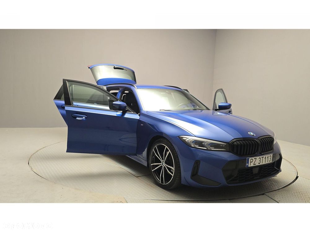 BMW Seria 3 320d xDrive M Sport - 12