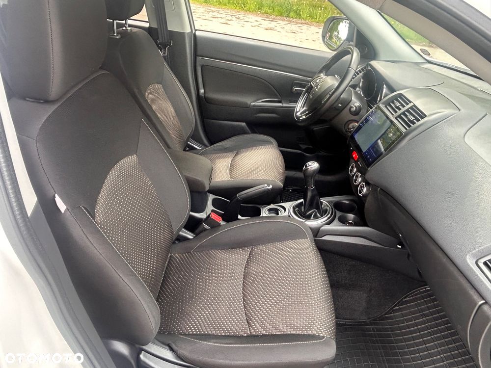 Mitsubishi ASX 1.6 Instyle NAVI AS&G - 38