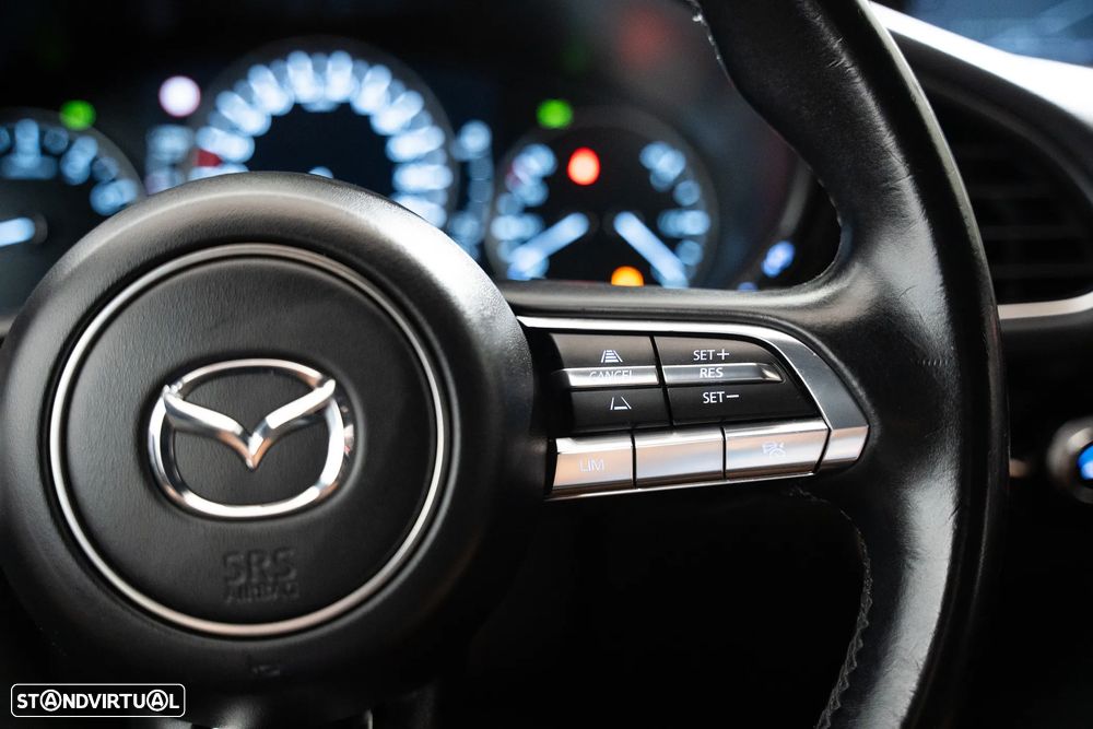 Mazda 3 Hatchback - 25