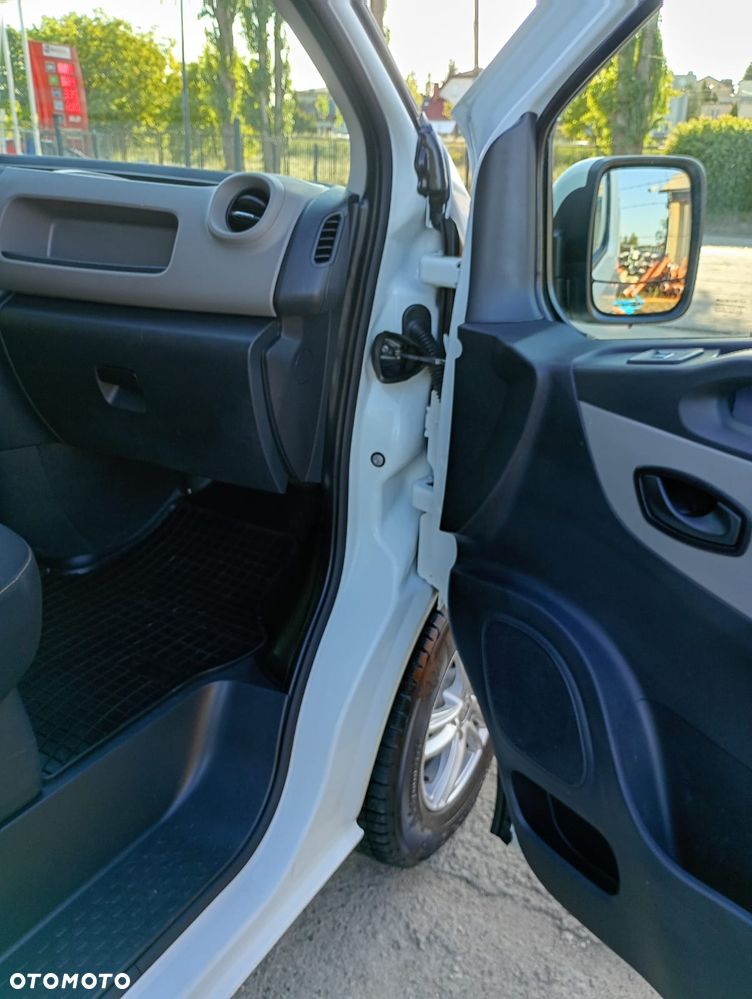 Renault Trafic - 10