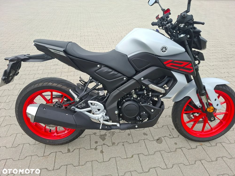 Yamaha MT - 4