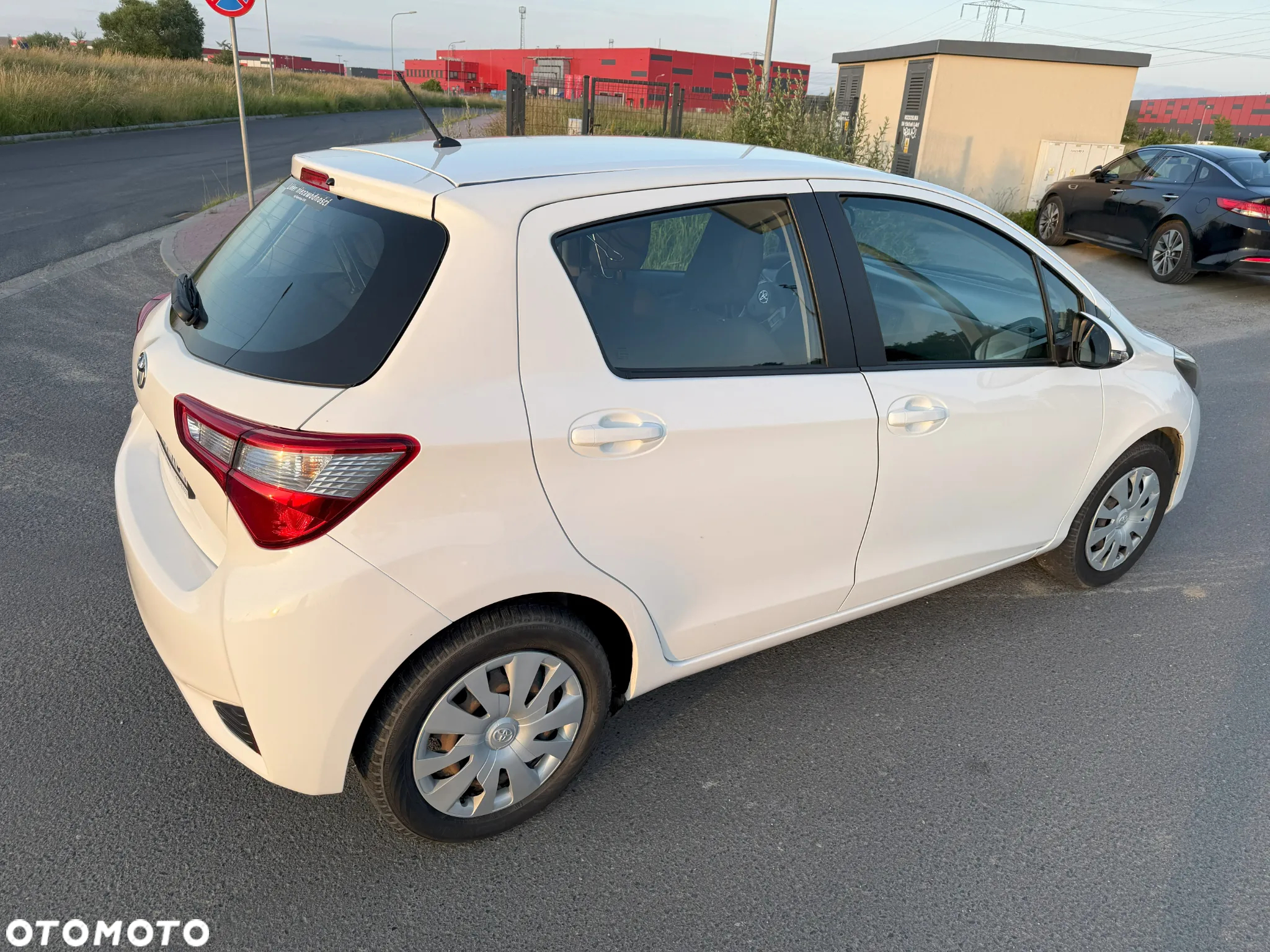 Toyota Yaris 1.0 Active EU6 - 7