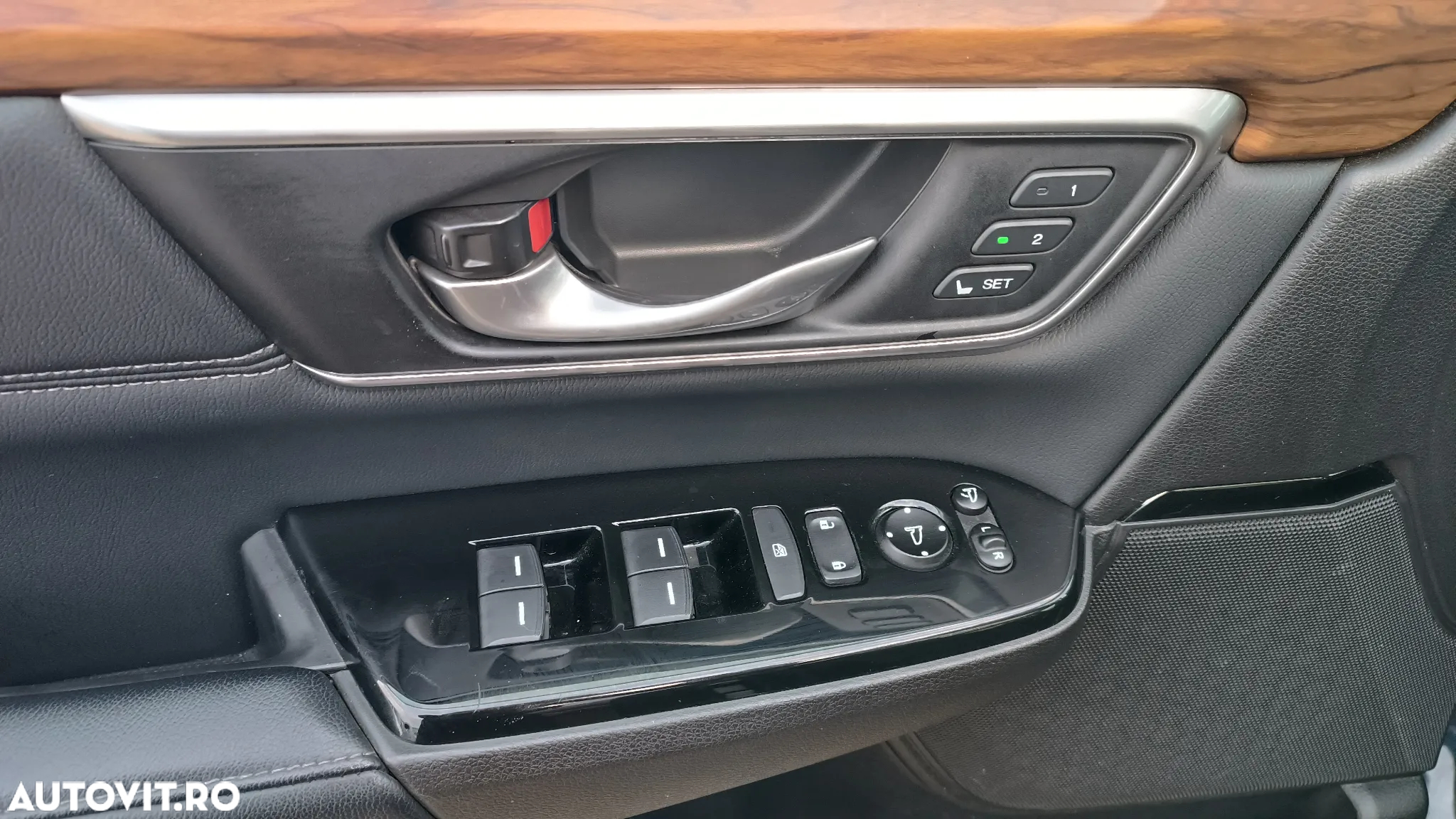 Honda CR-V 1.5 VTEC Turbo 4WD CVT Executive - 11