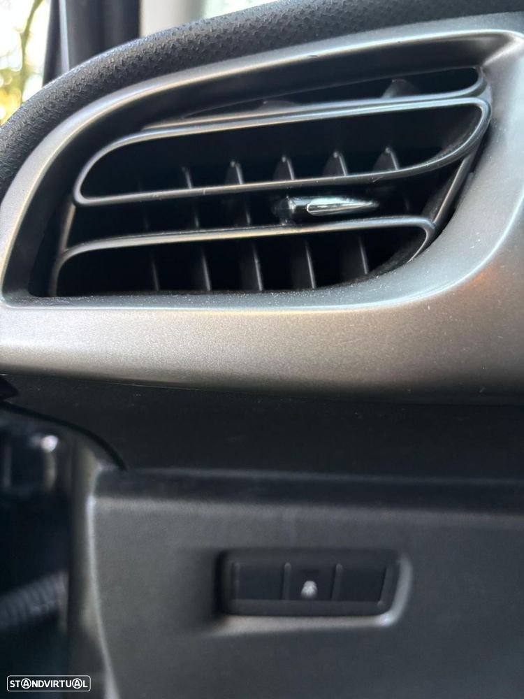 Citroën C3 1.2 PureTech Attraction - 29