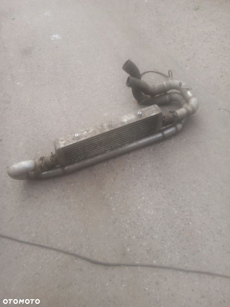 intercooler toyota E12 - 2