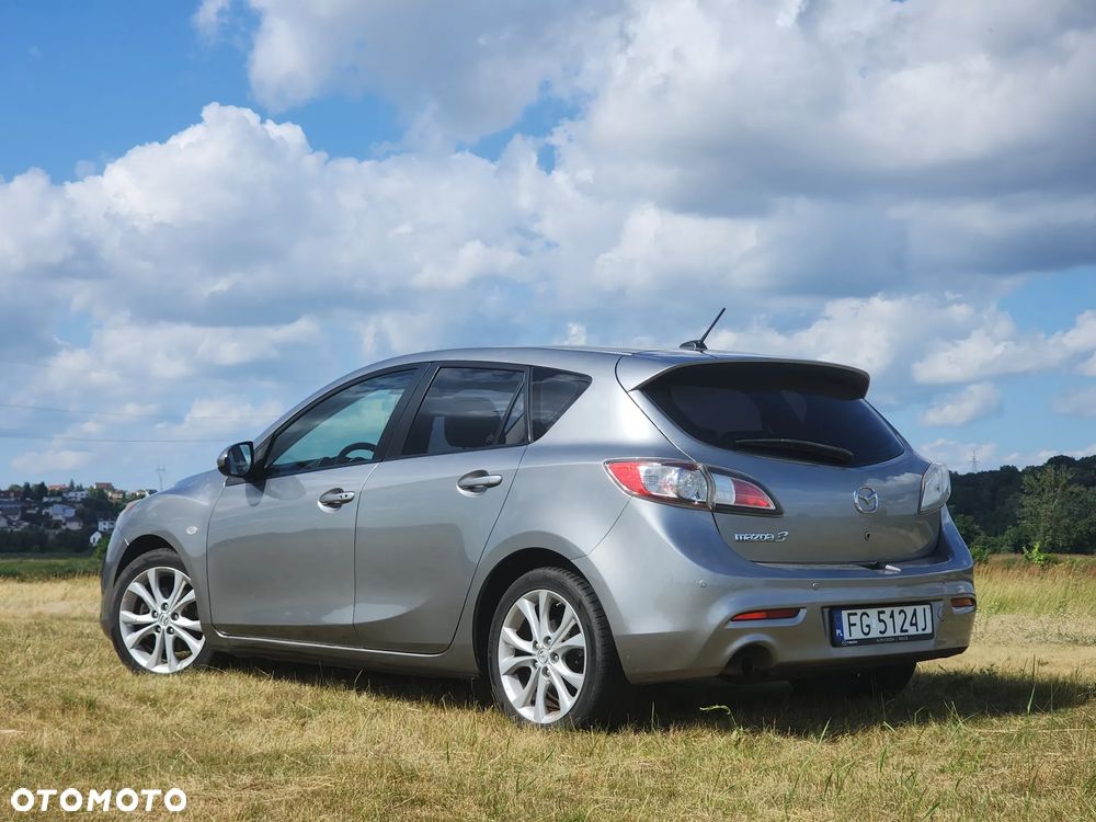 Mazda 3 2.0 Exclusive + - 5