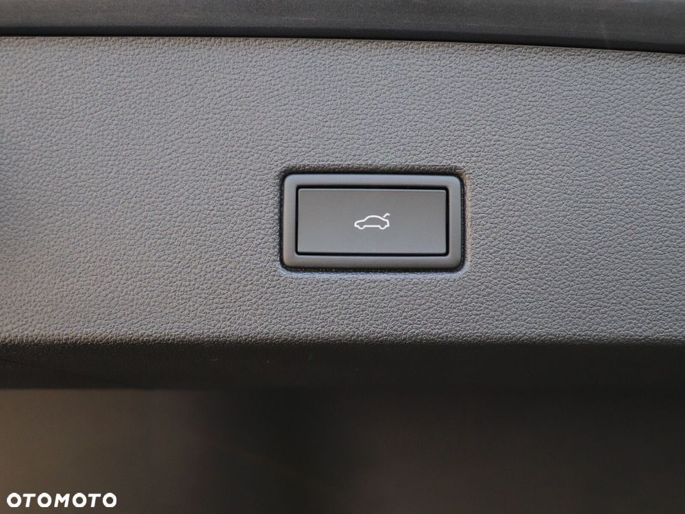 Volkswagen T-Roc - 26