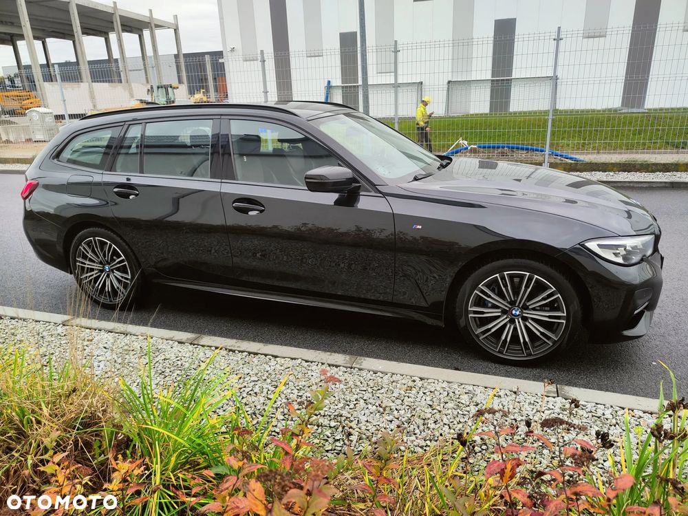 BMW Seria 3 330e Touring M Sport - 3