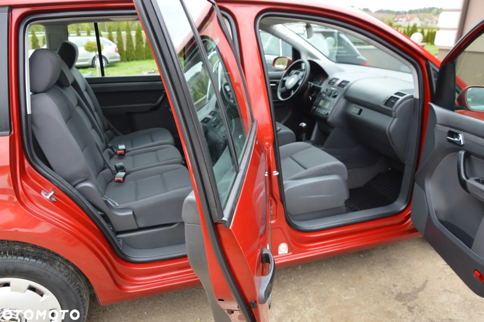 Volkswagen Touran 1.9 TDI Basis - 9