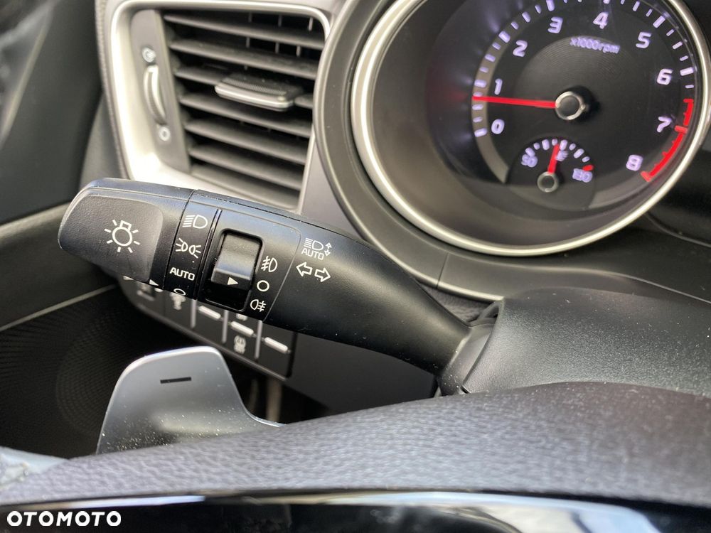 Kia Ceed - 25
